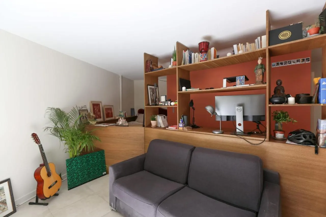 Peaceful Studio With Private Terrace In Montmartre Apartamento Paris 0*,  França