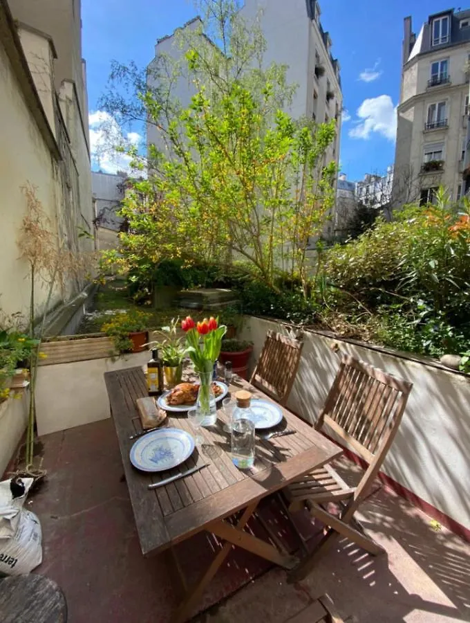 Peaceful Studio With Private Terrace In Montmartre Apartamento Paris